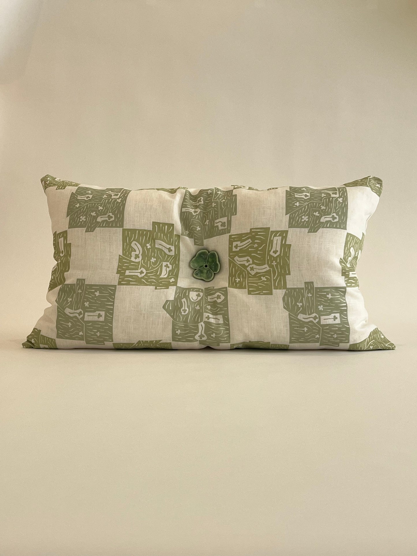 Clover Cushion in Green