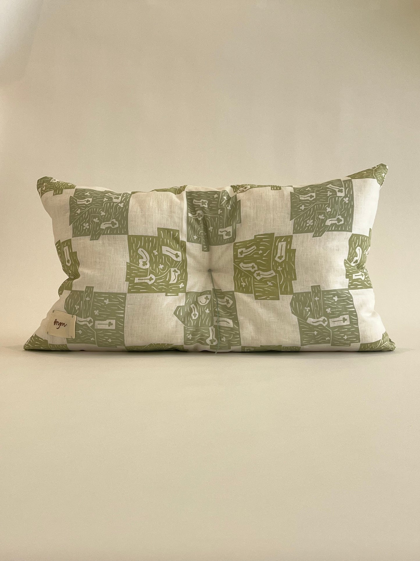 Clover Cushion in Green
