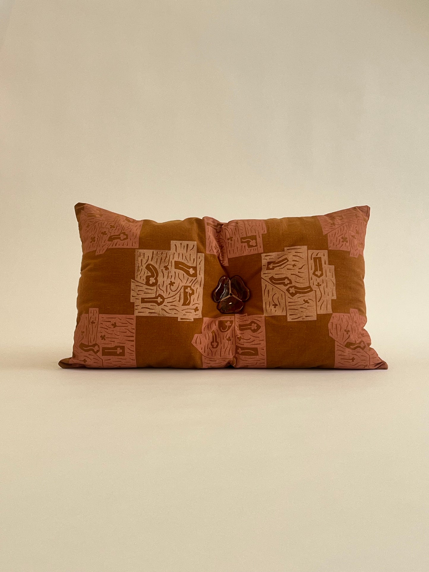 Clover Cushion in Nutmeg