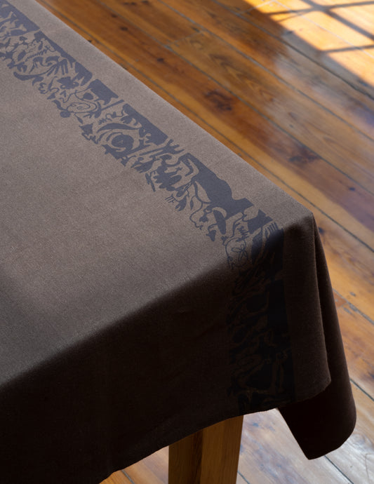 Pocket Treasures dark linen tablecloth, small