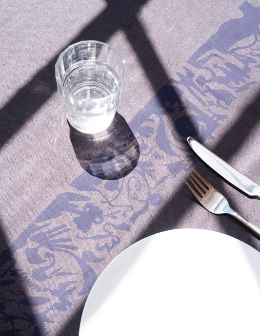 Pocket Treasures dark linen tablecloth, large