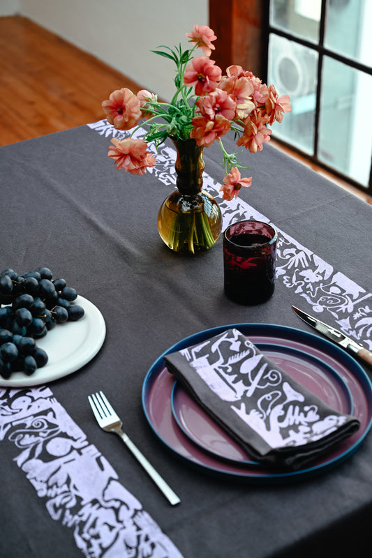 Pocket Treasures dark linen tablecloth, medium