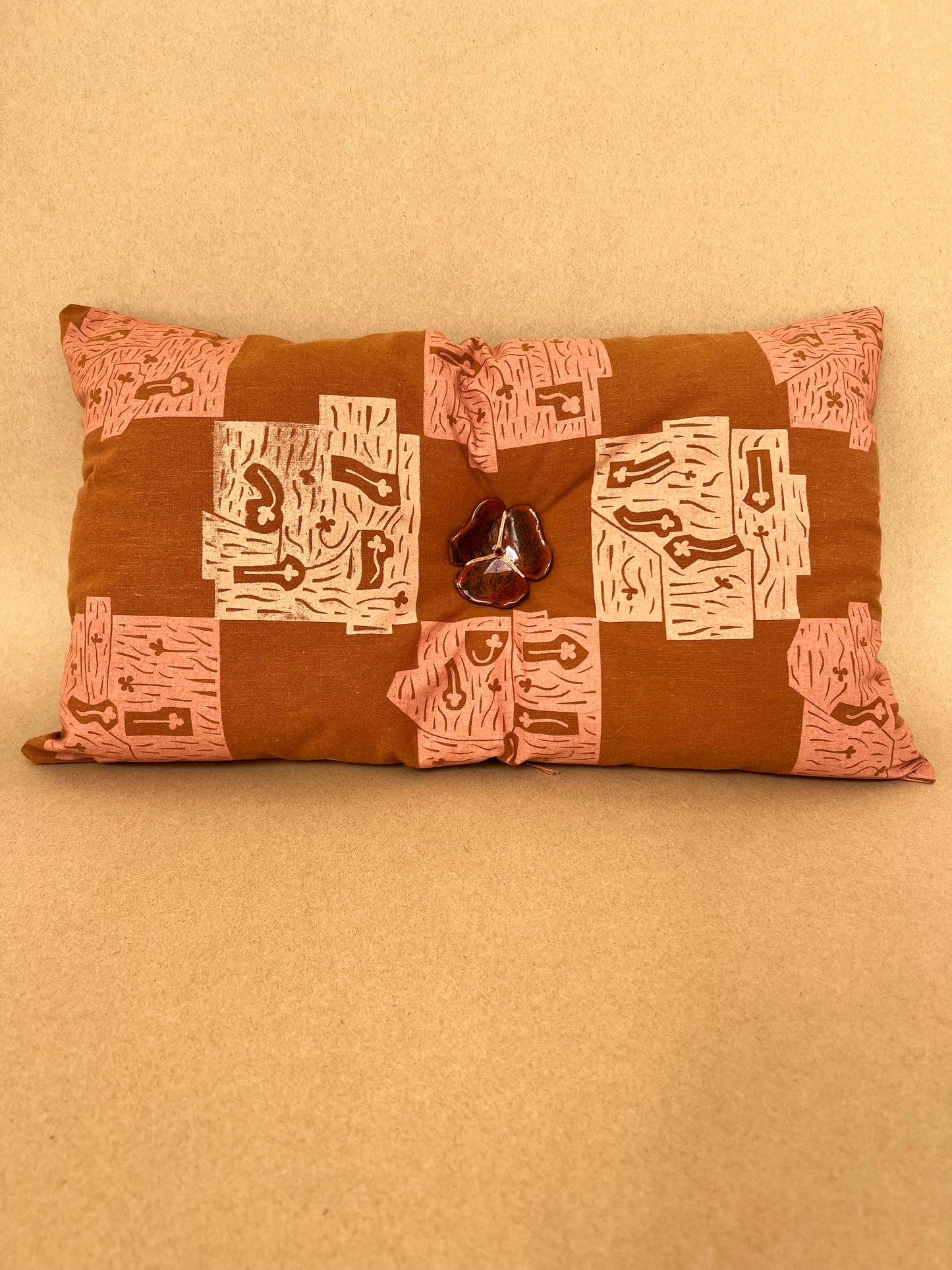 Clover Cushion in Nutmeg