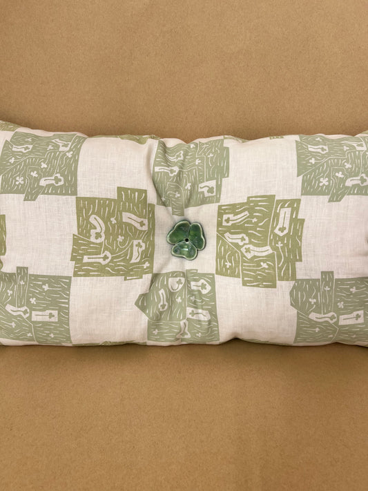 Clover Cushion in Green