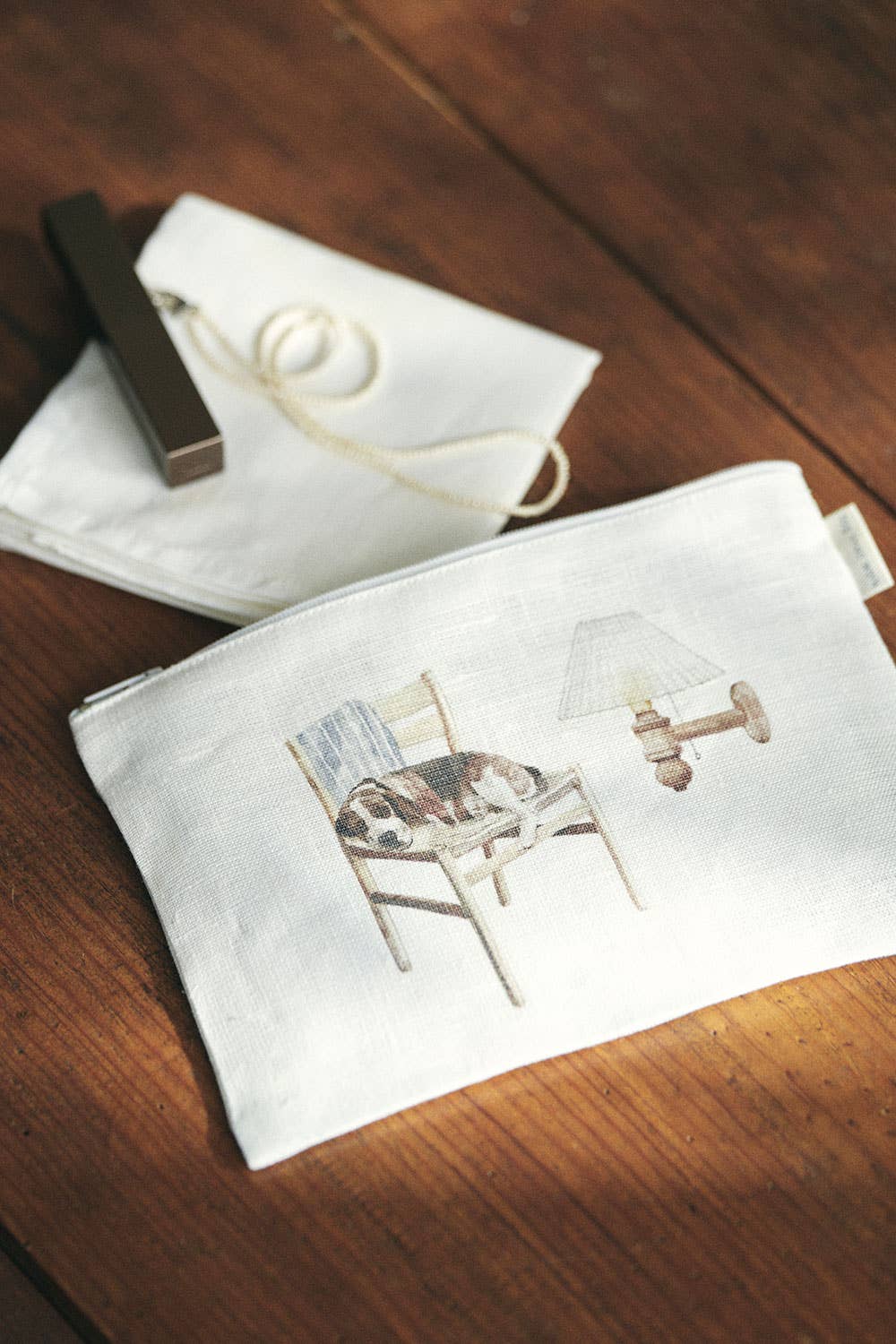 M.Ogihara Pouch  Living With Dogs